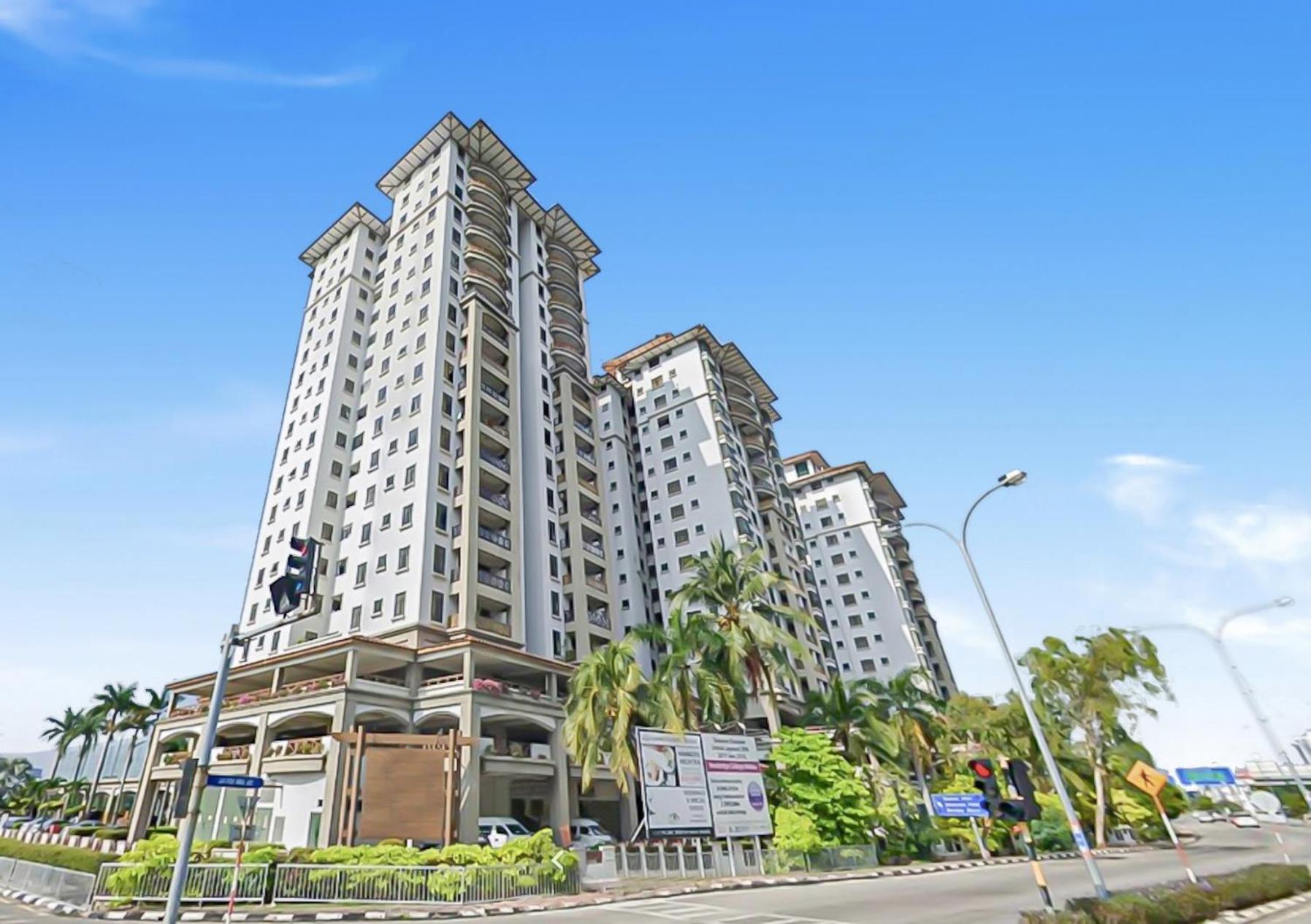 1 Bedroom Apartment, Melaka Cbd Town Center- Hosted By Private Locals Resident, Balcony With City Skyline View Or Seaview, Opposite Malls, Tv Box, 5 Minutes To Jonker Street, Zewnętrze zdjęcie